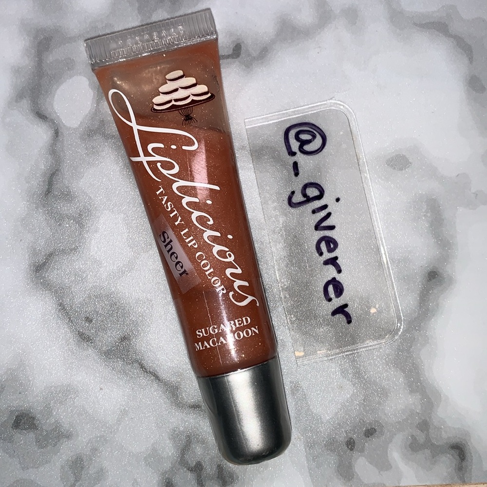 New Sealed Sugared Macaroon Liplicious Lip Gloss Sugared Macaron